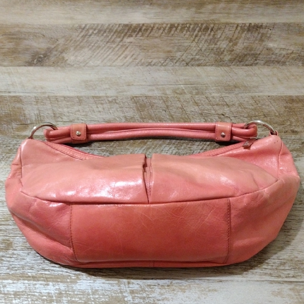 HOBO Pink Leather Hobo Bag with Curved Shape and Single Handle - Picture 4 of 14